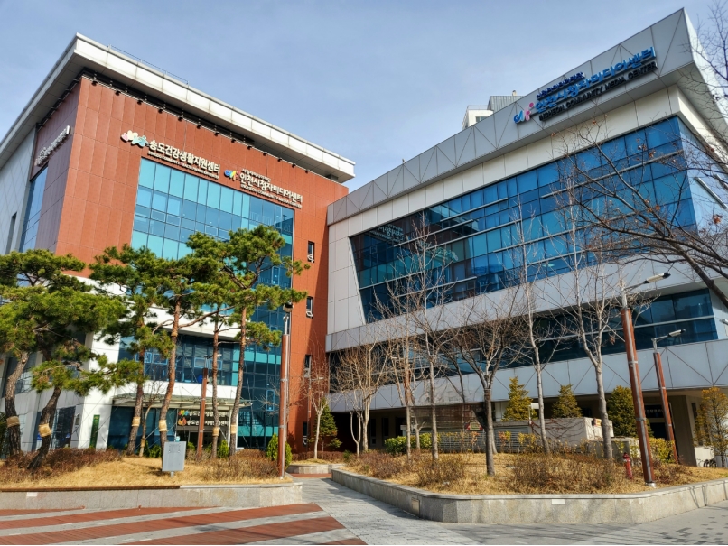 연수구 송도건강생활지원센터는 지역 장애인의 질병 조기 발견과 의료접근성 강화를 위해 인천지역장애인보건의료센터와 연계한 ‘장애친화 건강검진 사업’을 추진하고 있다